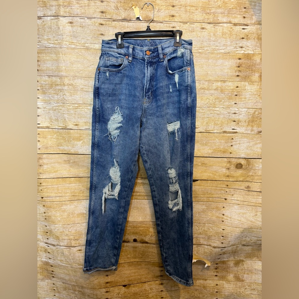 Arizona high rise mom jeans 🛍